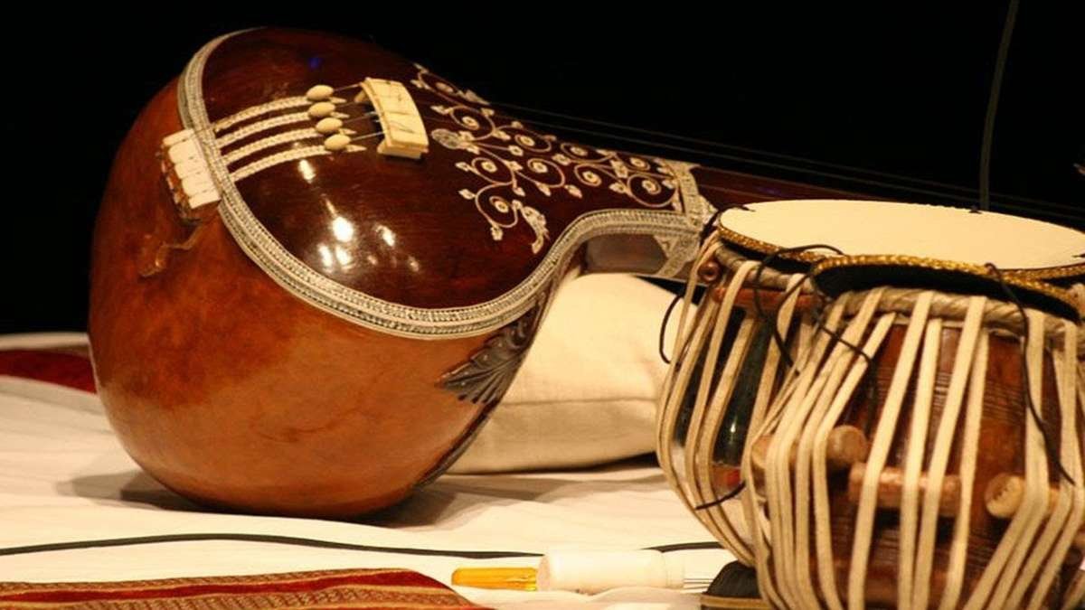 Top 10 Classical Songs in Urdu and Hindi